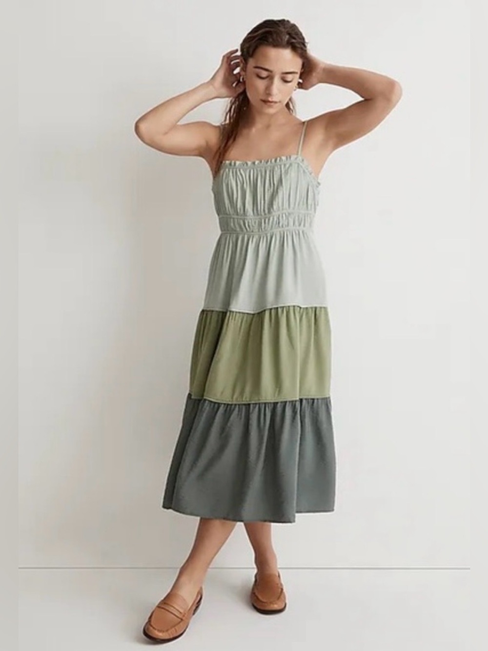 Maxwell Tiered Midi Dress Size 16 NWT Green Smocked Adjustable Tie Back Summer